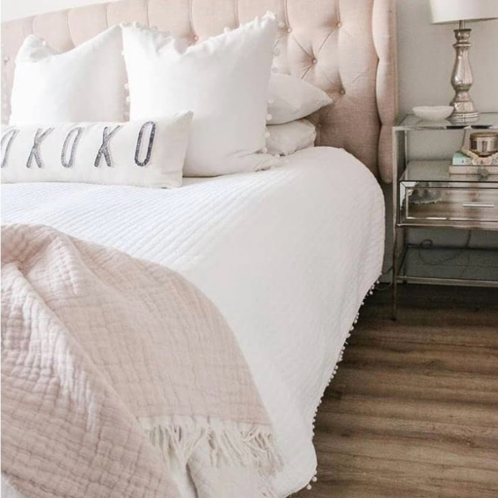 XOXOXO Canvas Lumbar Pillow